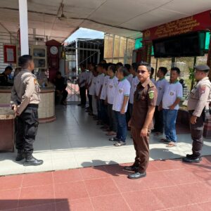Tahanan Sidang Di Pengadilan Negeri, Sat Samapta Polres Pematangsiantar Lakukan Pengamanan dan Pengawalan