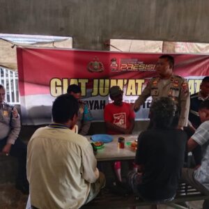 Polsek Bandar Khalifah Jumat Curhat, Dengarkan Keluhan Masyarakat