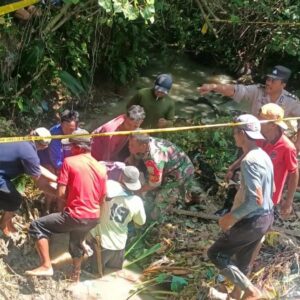 Mayat Wanita Ditemukan di Irigasi Dengan Kondisi Membusuk