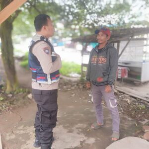 Bhabinkamtibmas Polres Tebing Tinggi Cooling System, Ajak Warga Jaga Kamtibmas