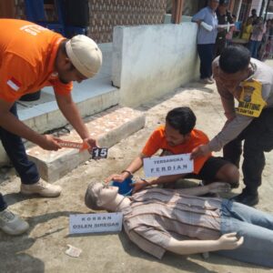 Polsek Bangun Gelar Rekonstruksi Pembunuhan Tragis di Nagori Silau Malaha
