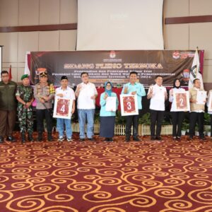 Pengamanan Pengundian Nomor Urut Paslon di Pilkada Kota Pematangsiantar 2024, Polres Pematangsiantar Bersinergi Bersama TNI