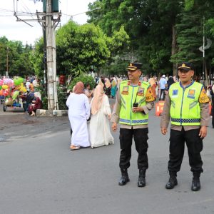 Personil Polres Pematangsiantar Amankan Ibadah Sholat Idul Fitri 2025