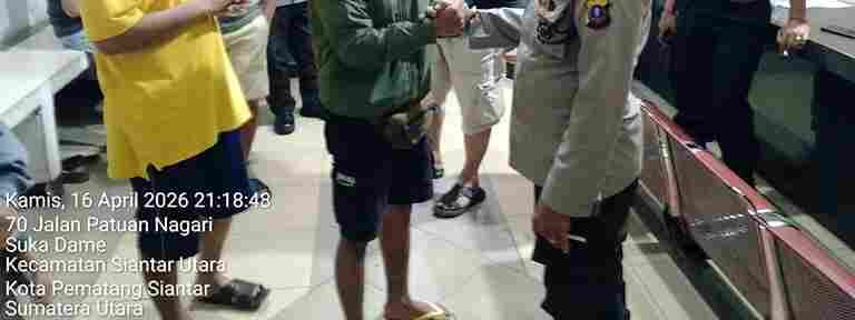 Polsek Siantar Utara Respon Cepat Cek TKP dan Mediasi Keributan di Jalan SM Raja