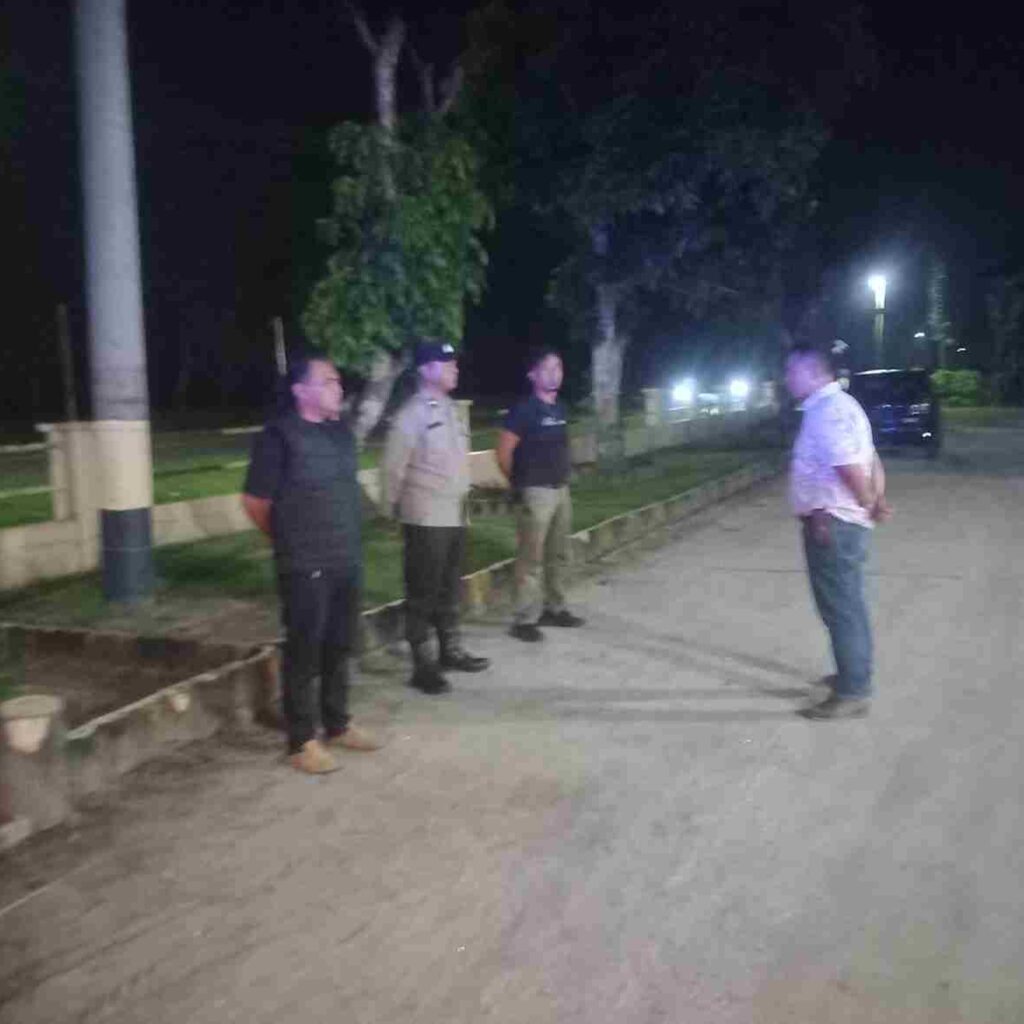 Polsek Gunung Malela Turun Dimalam Hari, Patroli KRYD Sapu Bersih Potensi Gangguan Kamtibmas di Jalan Asahan