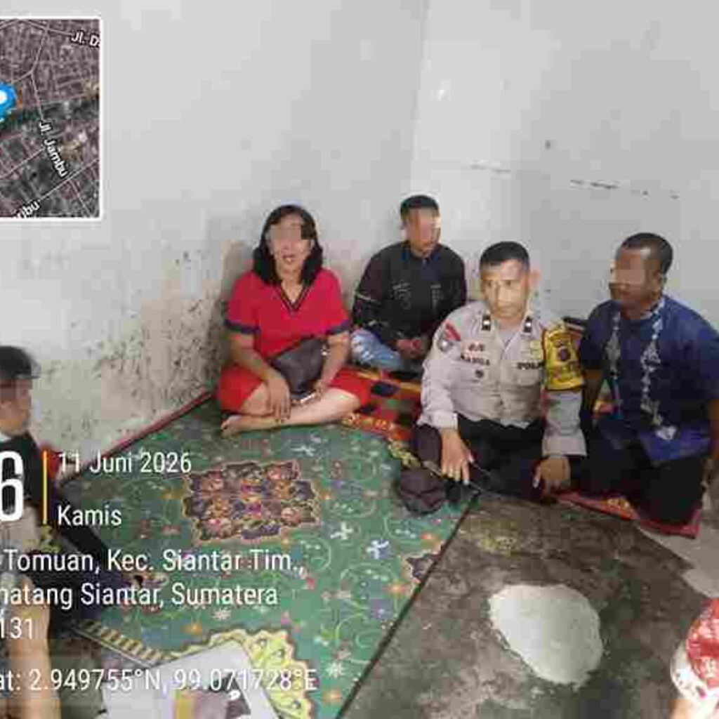 Polsek Siantar Timur Mediasi Permasalahan Pelemparan Rumah Warganya