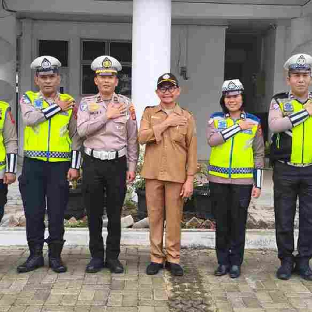 Dedikasi Tinggi, Kanit Gakkum Lantas Polres Simalungun Jadi Irup, Ajarkan Keselamatan Berlalu Lintas ke Siswa SD