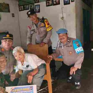 Sambut HUT Bhayangkara Ke 80, Polsek Siantar Marihat Berikan Bansos Kepada Lansia