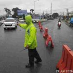 Tinjut Laporan CC 110, Sat Lantas Polres Pematangsianțar Urai Kemacetan Arus Lalin di Jalan Parapat