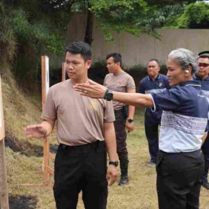 Asah Kemampuan,Kapolres Pematangsiantar Pimpin Latihan Menembak