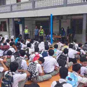 Sat Lantas Polres Pematangsiantar Berikan Himbauan dan Dikmas Lantas di SMK Swasta Persiapan