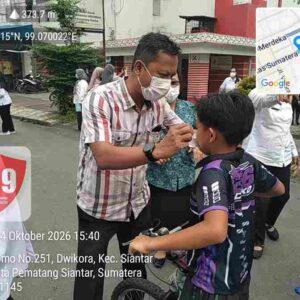 Dinkes Pematangsiantar Beri Tips Jaga Kesehatan Akibat Asap Karhutla, Bagikan Masker kepada Masyarakat