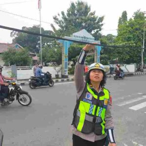 Kabel Menjuntai Ancam Pengguna Jalan, Satlantas Polres Pematangsiantar Bergerak Cek Lokasi