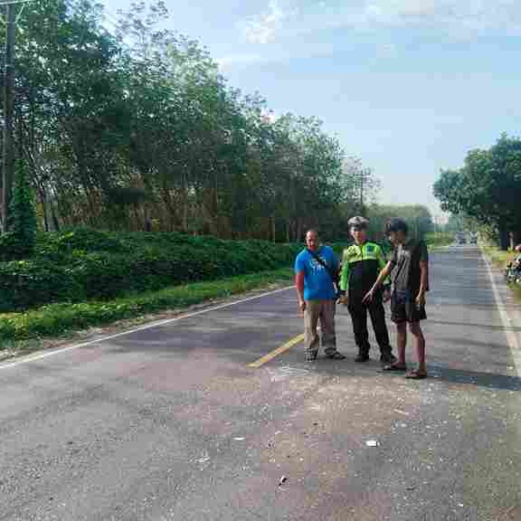 Cepat Tangani Kecelakaan di Jalan Medan Km 20-21 Tapian Dolok, Satlantas Polres Simalungun Olah TKP dan Atur Arus Lalu Lintas