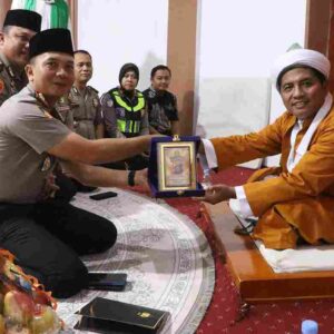 Mewakili Kapolda Sumut, Kapolres Simalungun Hadiri Haul ke-17 TGB, Wujudkan Program “Polisi Bersama Masyarakat”