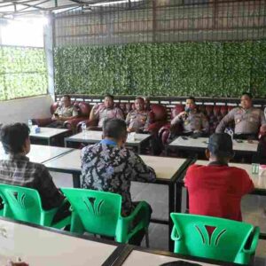 Kapolres Simalungun Rembuk Bersama Kepling dan Gamot di Dolok Batu Nanggar, Serap Keluhan Warga hingga Balap Liar dan Ngelem