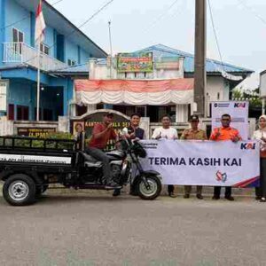 Dari Ambulans hingga Kursi Sekolah, KAI Sumut Perkuat Fasilitas Sosial dan Rumah Ibadah Warga Sekitar Jalur Rel