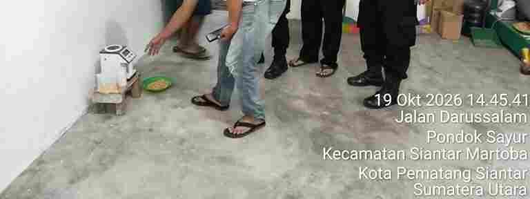 Polsek Siantar Selatan Dampingi Petani Binaan Panen Jagung di Gang Mandiri