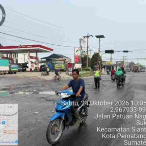 Sat Lantas Polres Pematangsiantar Survey Jalan Rusak di Jalan Patuan Nagari