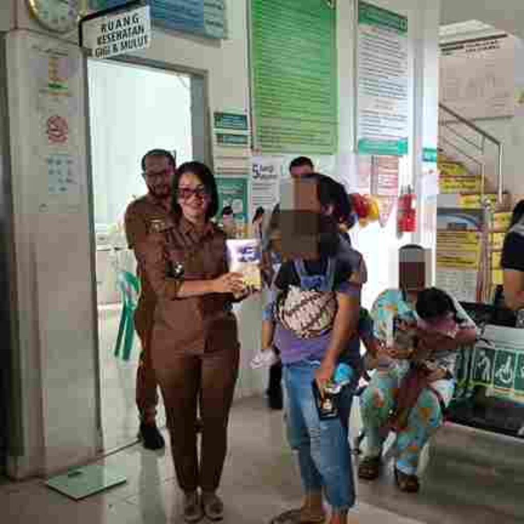 Polsek Siantar Selatan Hadiri Pemberian Bantuan Pangan Untuk Balita Stunting di UPTD Puskesmas Aek Nauli